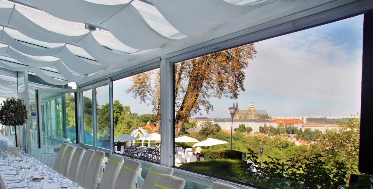 Apartamento Nebozizek A Restaurant Praga